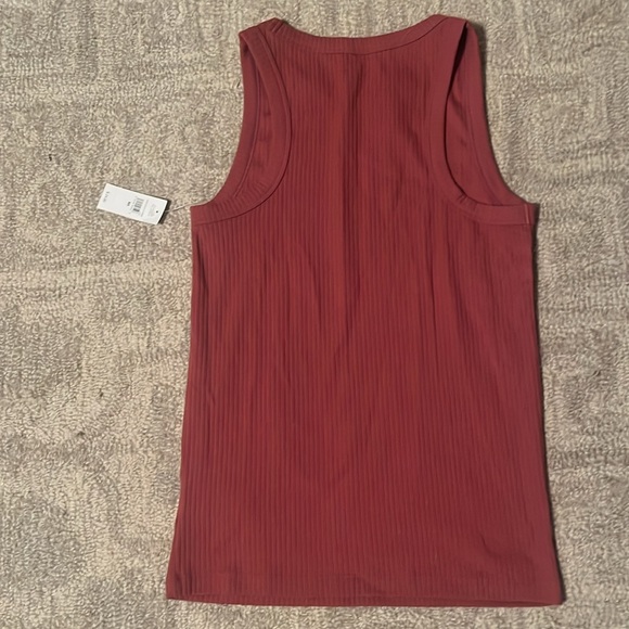 GAP tank top - Picture 4 of 4